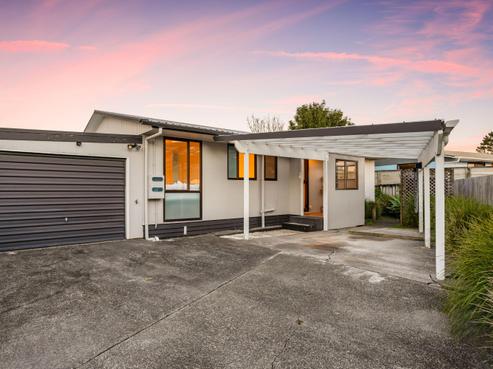 2/11 Cyril Crescent, West Harbour