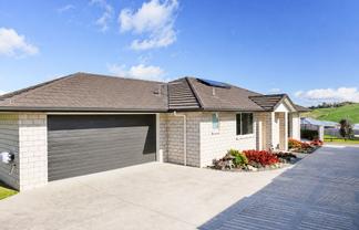 157 Ballintoy Park Drive, Welcome Bay