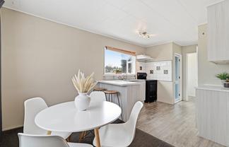 13A Michael Place, Mangakakahi