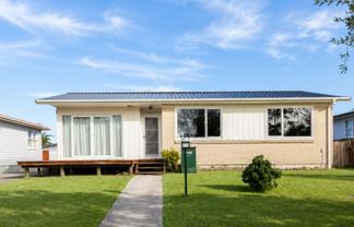 80 Riverpark Crescent, Henderson