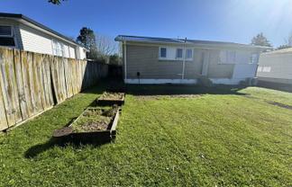 80 Riverpark Crescent, Henderson