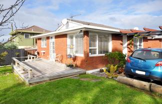 4/8 Akehurst Avenue, New Lynn