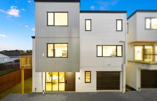 Lot 2/10 Tusac Place, Totara Vale
