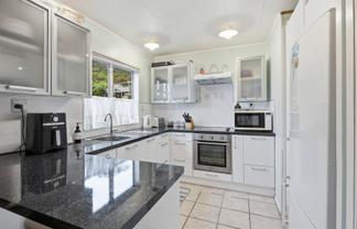 210 Cooper Drive, Kawhia