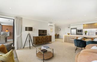211 Lincoln Road, Henderson