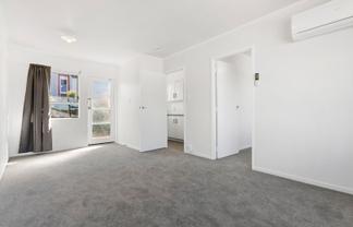 5/7 Eden View Road , Sandringham