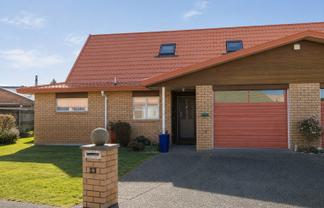 23/2 William Donald Drive, Masterton
