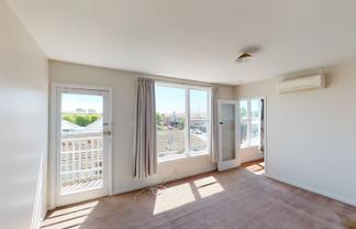 3/205 Colombo Street, Sydenham