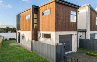 1/102 Swayne Road, Cambridge