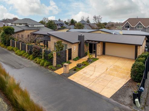 20 Croftwood Lane, Harewood