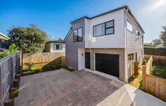 54D Christmas Road, Manurewa