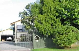 Auckland - Address withheld