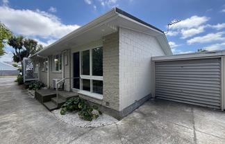 2/32 Kinloch Street, Saint Albans