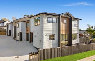 4 Glenmore Road, Sunnyhills