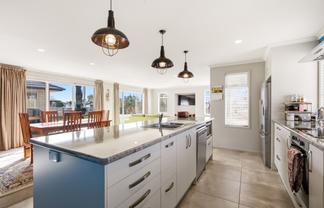 2 Brompton Close, Richmond Heights