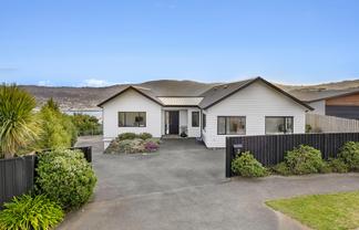 3 Rotary Park Close, Waverley