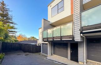 19 Cedar Heights Avenue, Massey