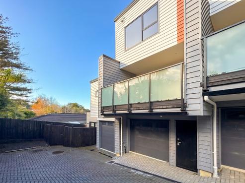 19 Cedar Heights Avenue, Massey