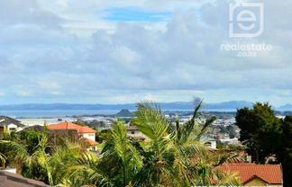 1/14 Silkwood Grove, Flat Bush