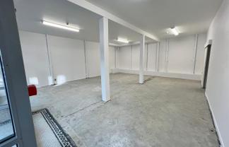 Retail Space with Real Presence