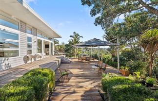 14 Pacific Parade, Surfdale