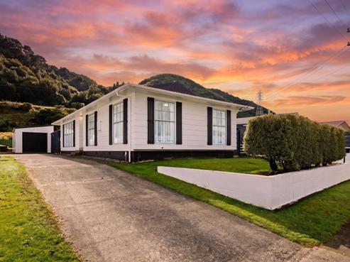 45 Hartford Crescent, Totara Park
