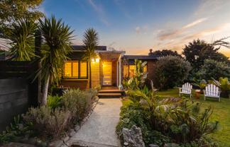 19 Hillcrest Road, Raumati South