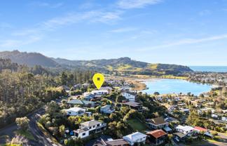 18 Hinemoa Terrace, Tairua