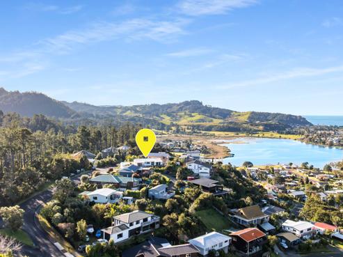 18 Hinemoa Terrace, Tairua