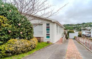 111 Darlington Road, Miramar