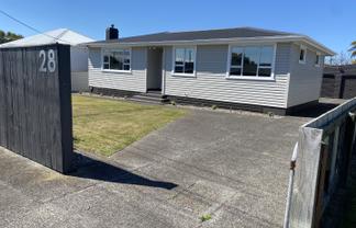 28 Hunter Street, Hawera
