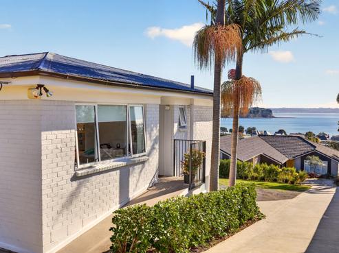 954 Whangaparaoa Road, Manly