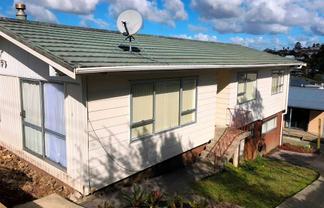 31 Triangle Road, Massey