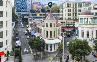 Prime CBD office with retail investment
