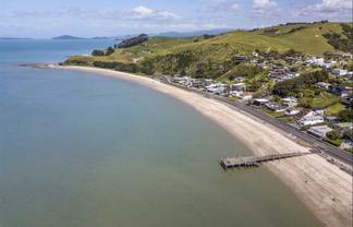 6 Colson Lane, Maraetai