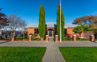 20 Hill View Crescent, Highfield
