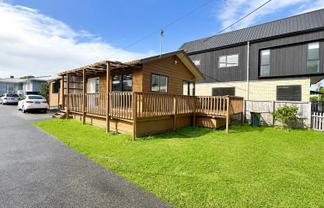 13a Karamu Street , Te Atatu Peninsula