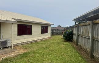 b/399 Roscommon Road, Clendon Park