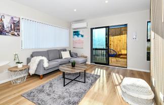 8/27 Landscape Road, Papatoetoe