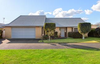 55 Potae Avenue, Lytton West
