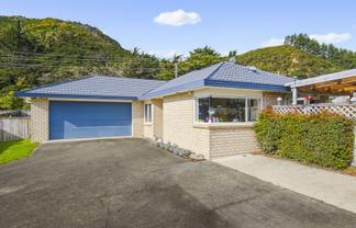 19 Villa Grove, Paraparaumu