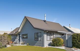 92 Henley Street, WESTPORT