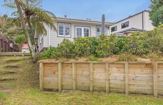 8 Owen Street, Belmont
