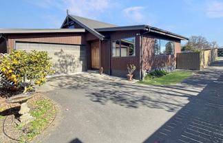 126 Napier Road, Havelock North