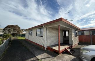 1/24 Norrie Smith Avenue, Flat Bush