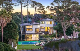 72 Cliff Road, Torbay