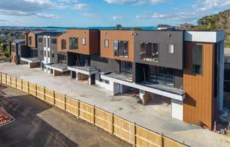 4/39 Ridge Road, Howick