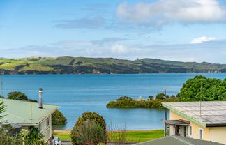6 Mariner Cove Street, Tinopai