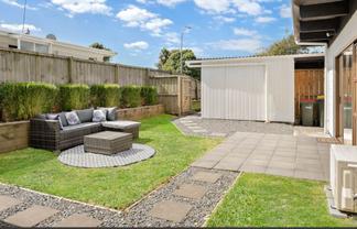 2/22 Marr Road, Manurewa