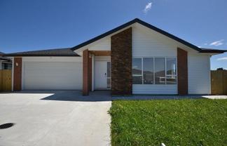 32 Johns Creek Crescent, Silverdale